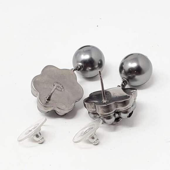 CHANEL Dark Grey CC Pearl Stud Earrings - Picture 7 of 11